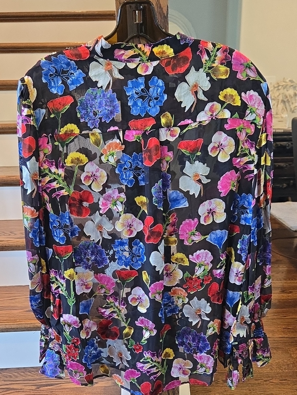 Alice + Olivia Onica Floral Print Blouse - Picture 10 of 10